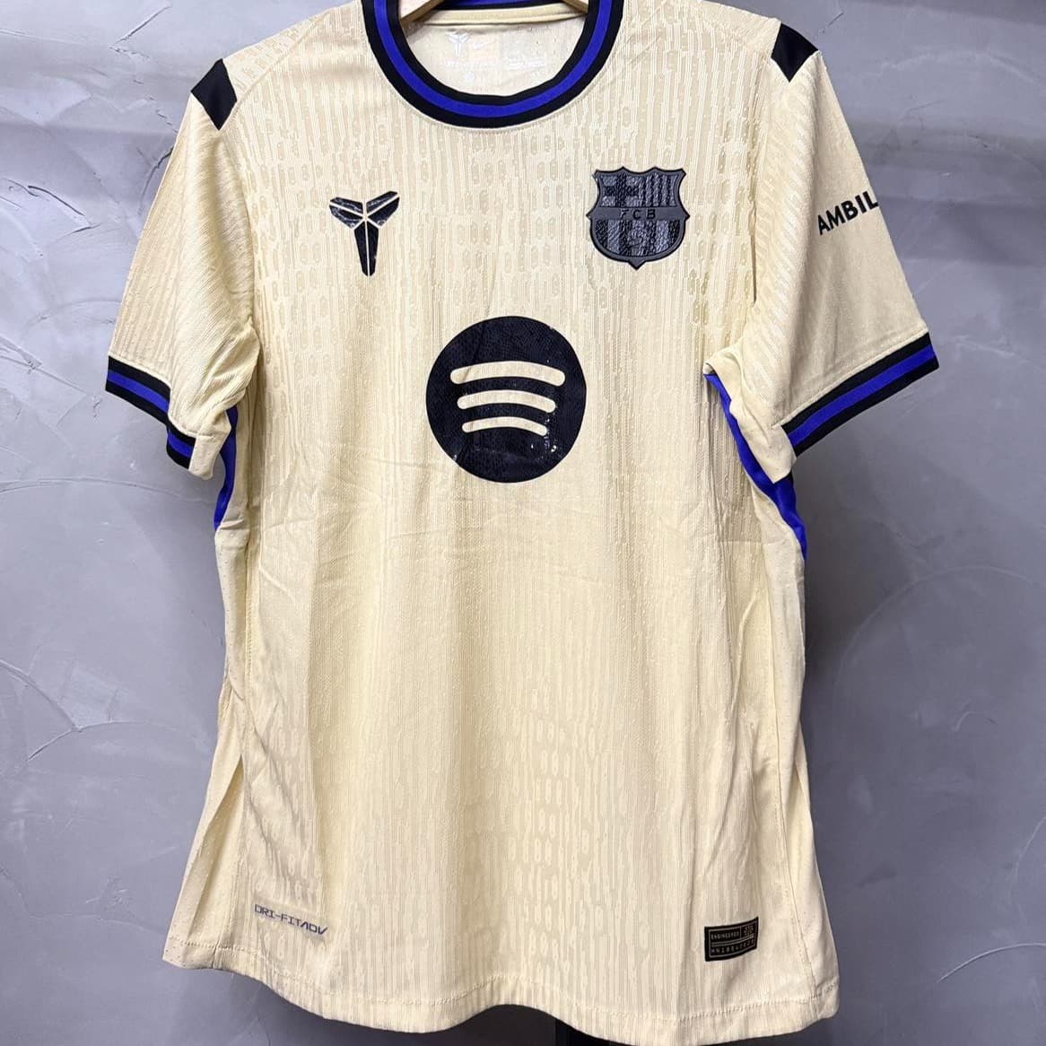 FC Barcelona Away Jersey 2025/2026 - 1
